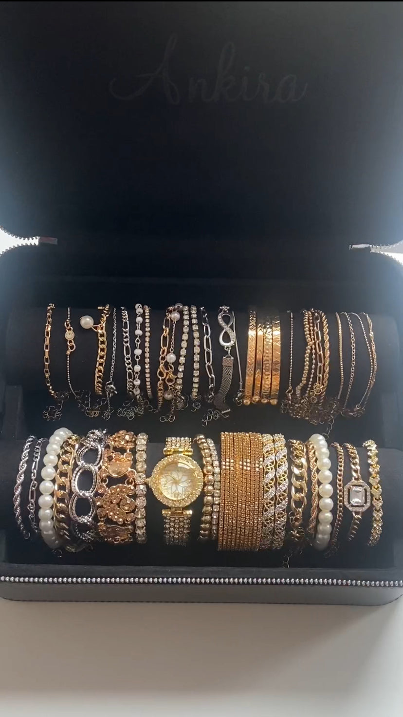Jewelry Organizer Holds 55+ Bracelets